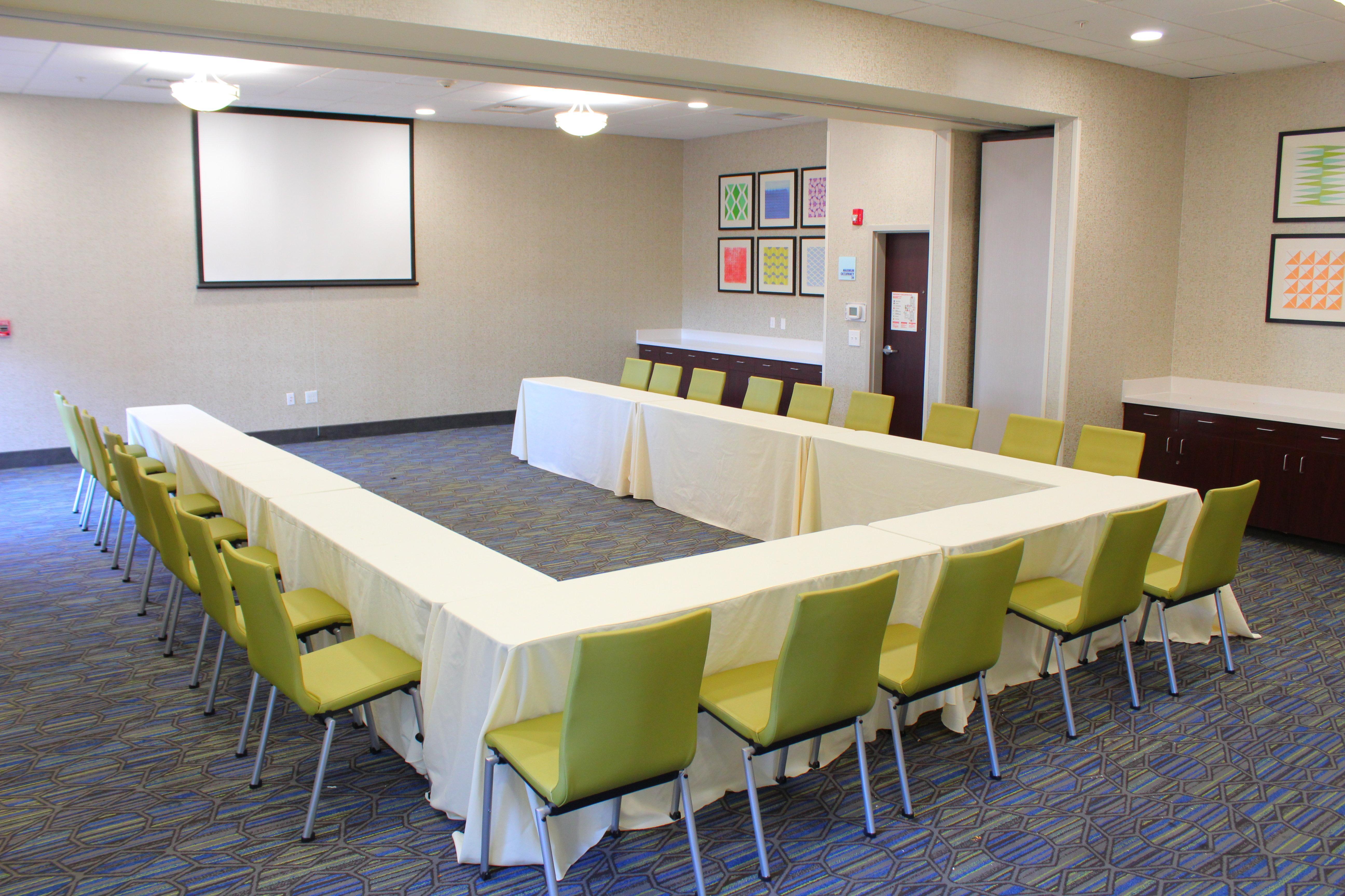 Hotel Express & Napa Valley-american Canyon By Ihg